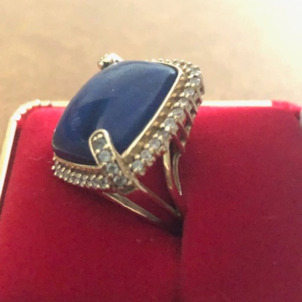 10 kt. gold Lapis and sapphire ring
